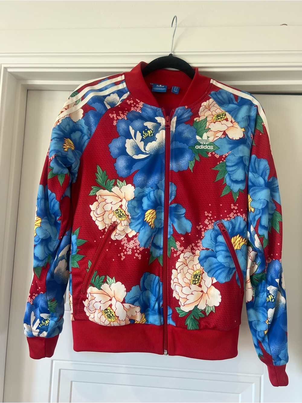 Adidas x Farm Rio Track Jacket  Chita floral size small UK 8